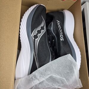 Saucony Kinvara 15 Black and White Sneakers